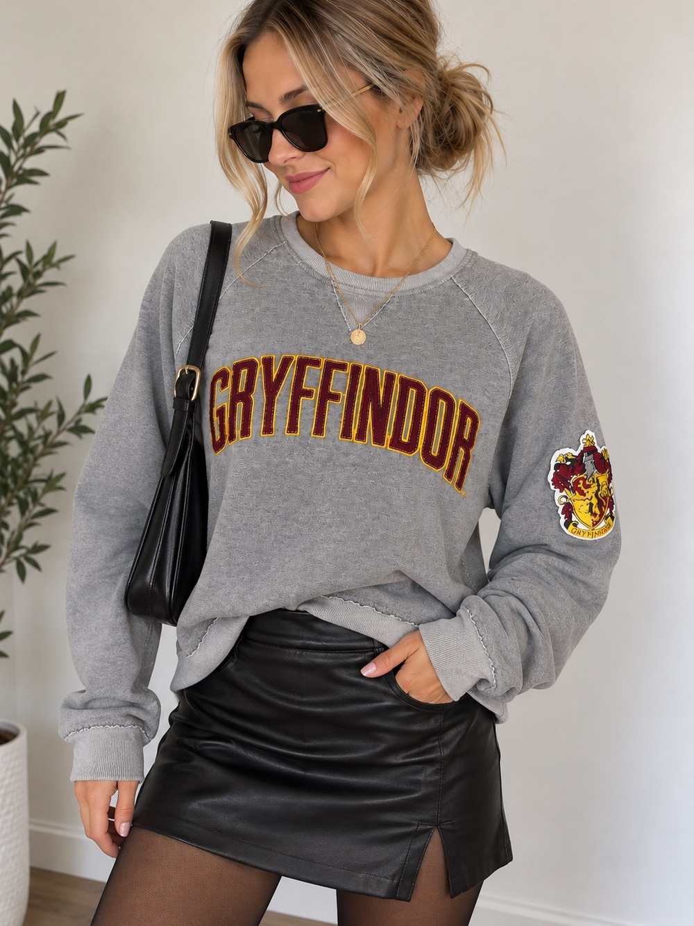 Harry Potter Gryffindor Universal Studios Sweatshirt M